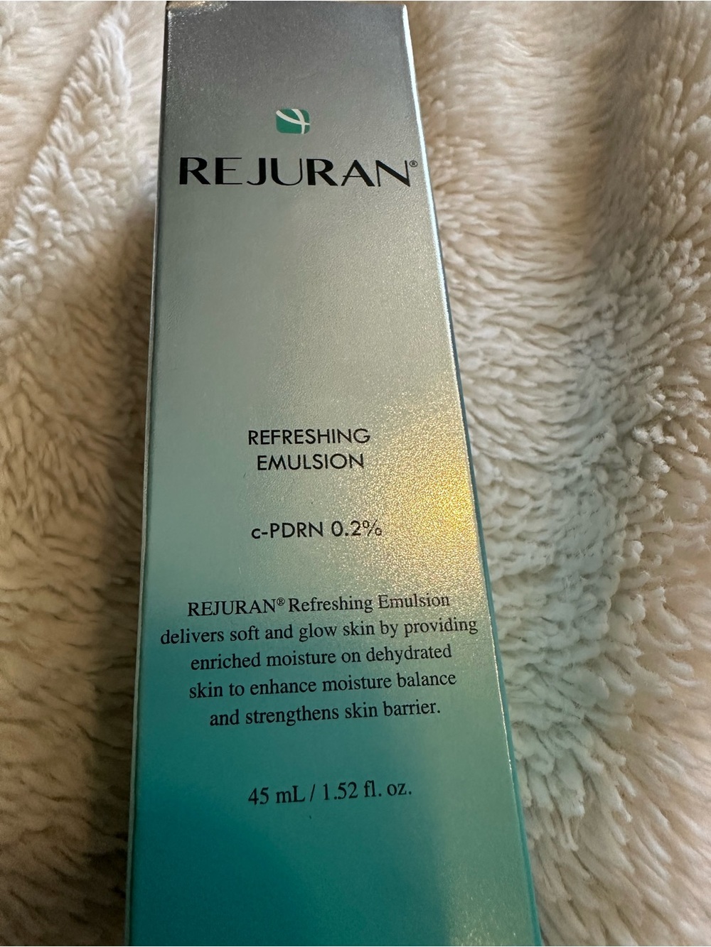 Rejuran Refreshing Emulsion - Hydrating White/Teal Skincare